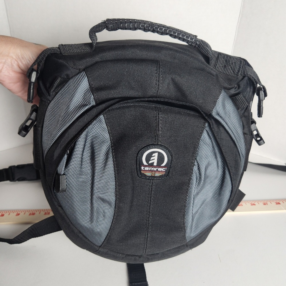 Tamrac 5767 Velocity 7x Sling Pack Camera Bag Black Gray DSLR Messenger